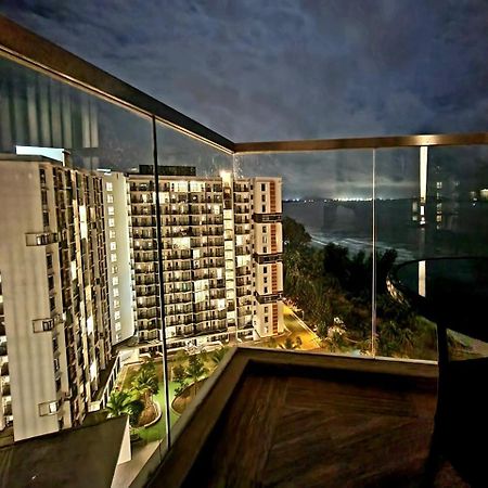 Spectacular High Floor Sea View And Pool View Residences Kuantan Luaran gambar